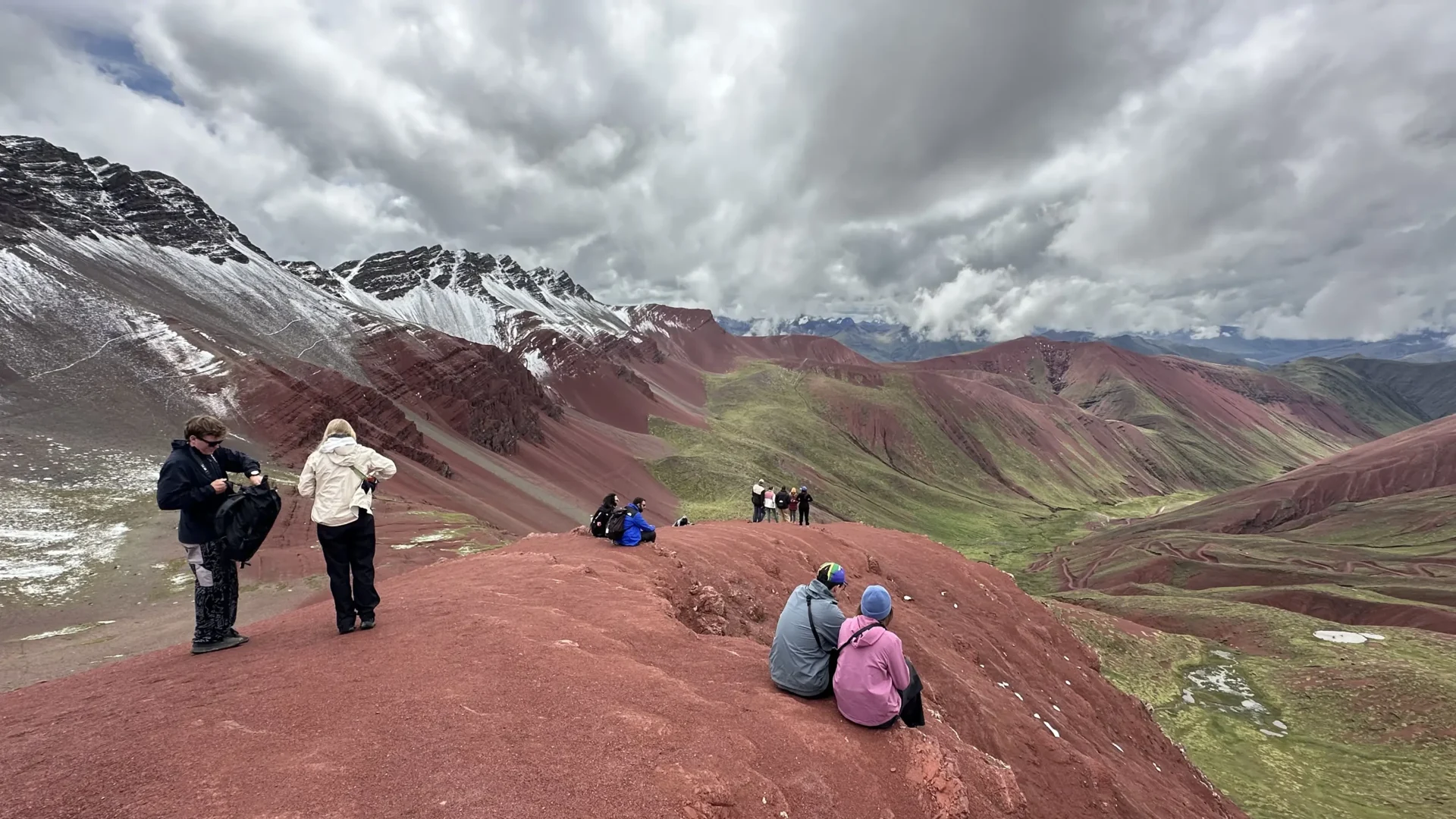 Rainbow Mountain Trek & Red Valley 1 Day — photo 2